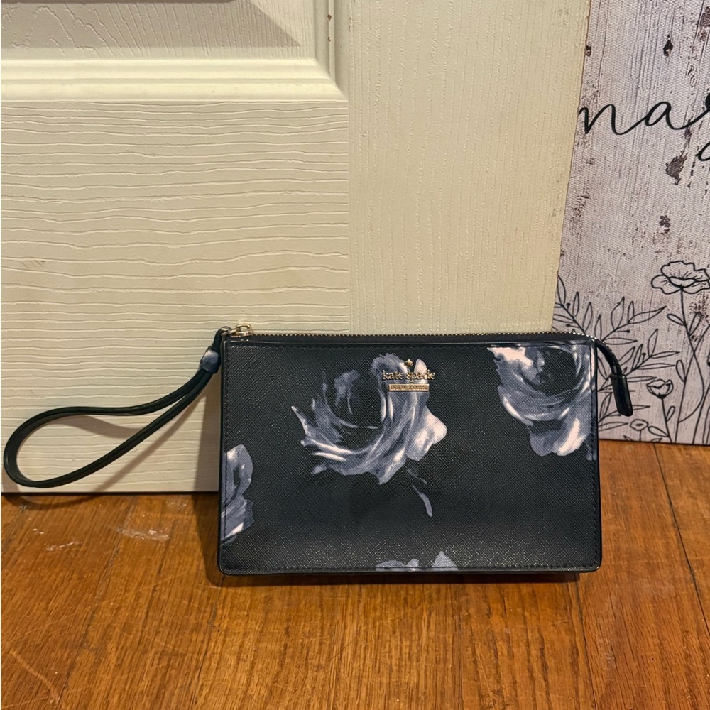 Kate Spade Storybook Blue Floral Wristlet Wallet - Picture 2 of 5